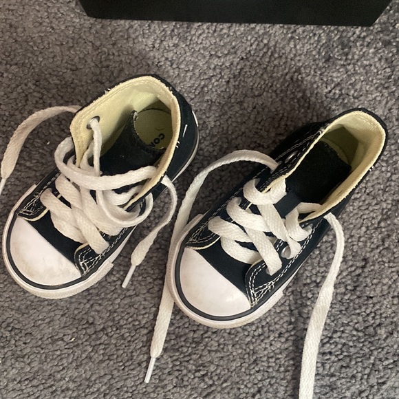 Converse baby shoes - Picture 3 of 4